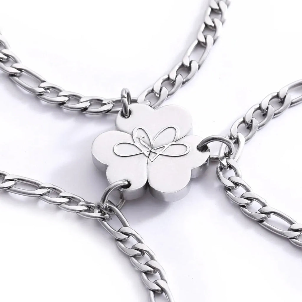 Magnetic Chain Bracelets for Family & Friends (3 pieces)