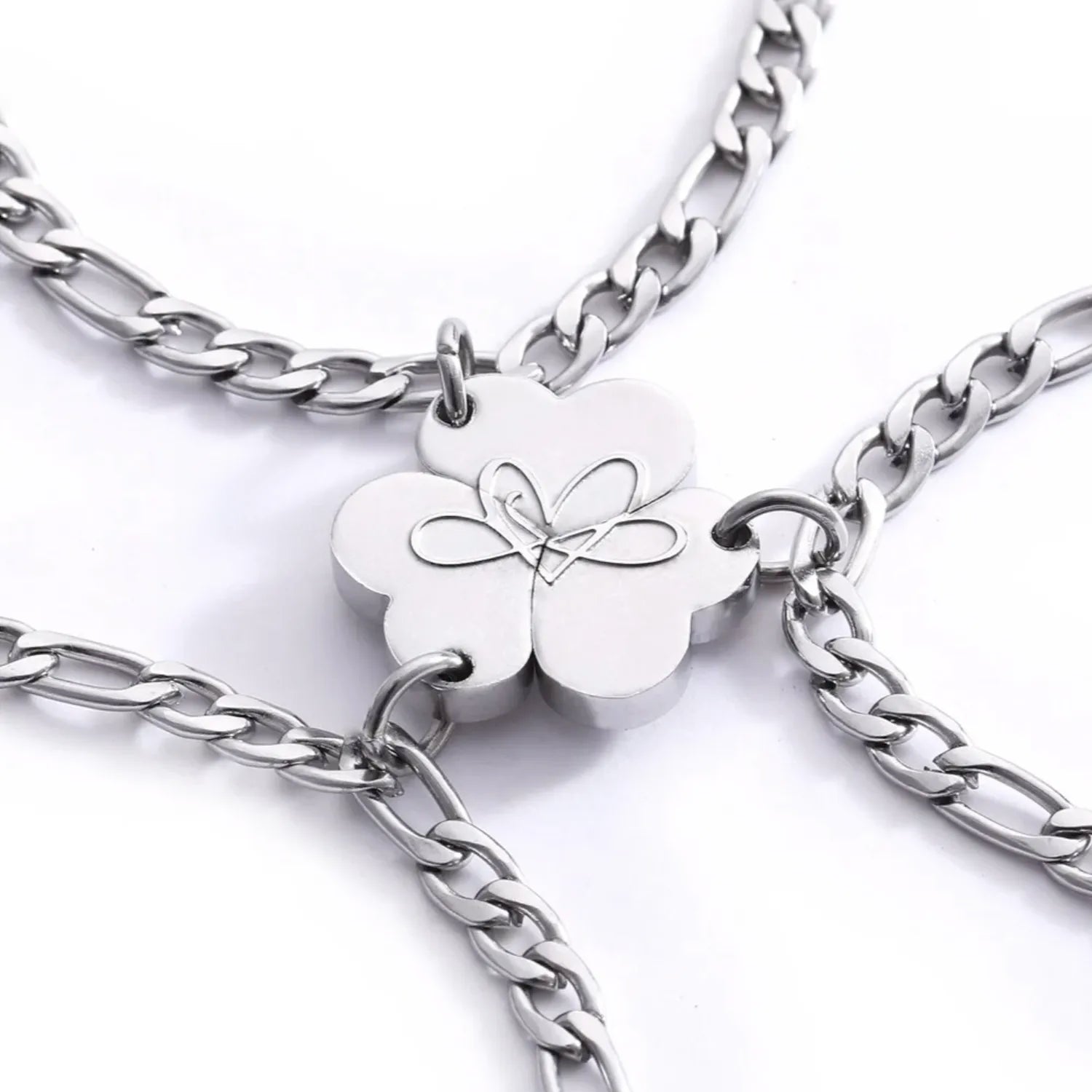 Magnetic Chain Bracelets for Family & Friends (3 pieces)