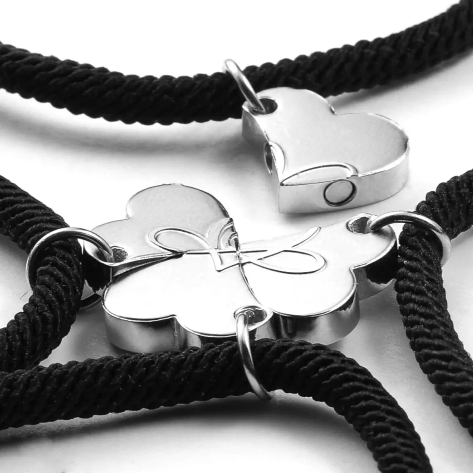Magnetic Rope Bracelets for Family & Friends (4 pieces)