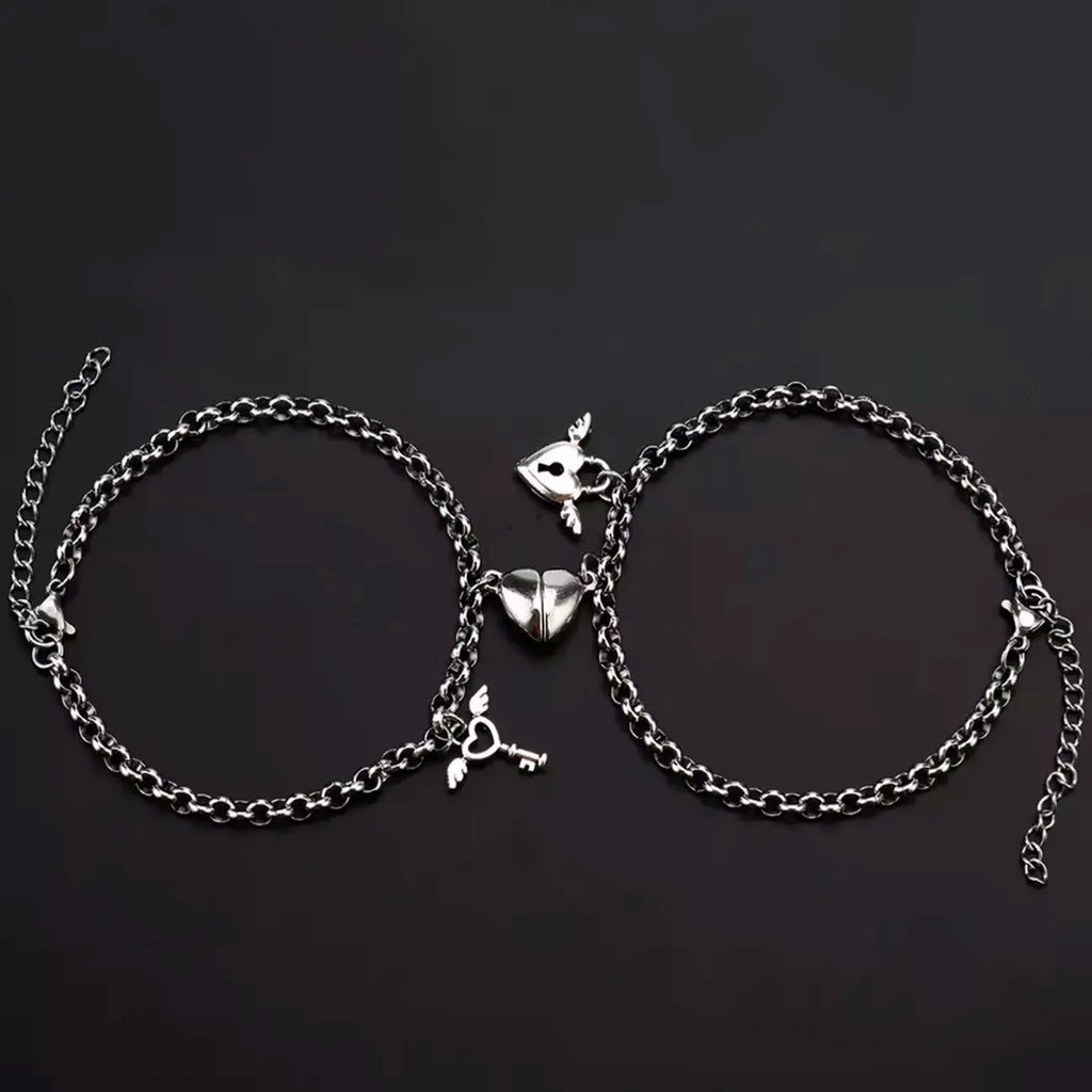 Magnetic Heart Chain bracelets