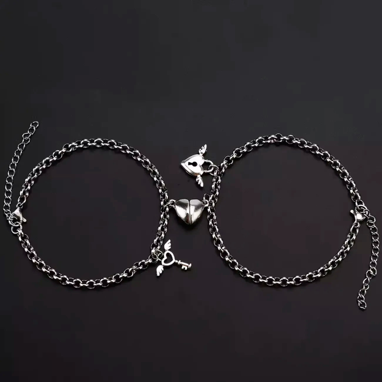 Magnetic Heart Chain bracelets