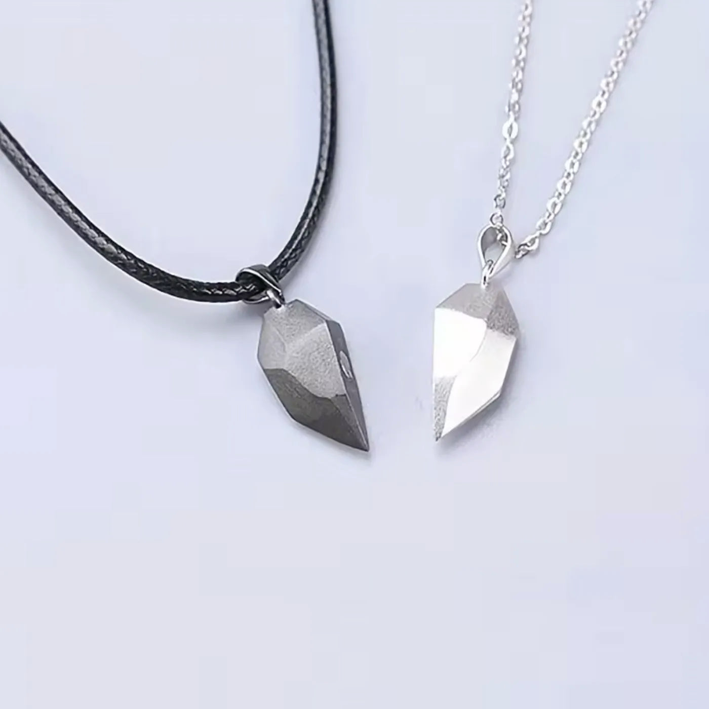 Magnetic Heart Couple Necklaces