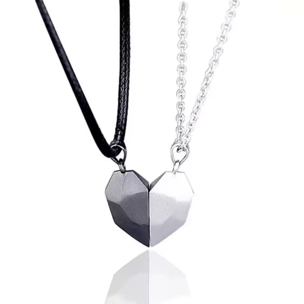 Magnetic Heart Couple Necklaces