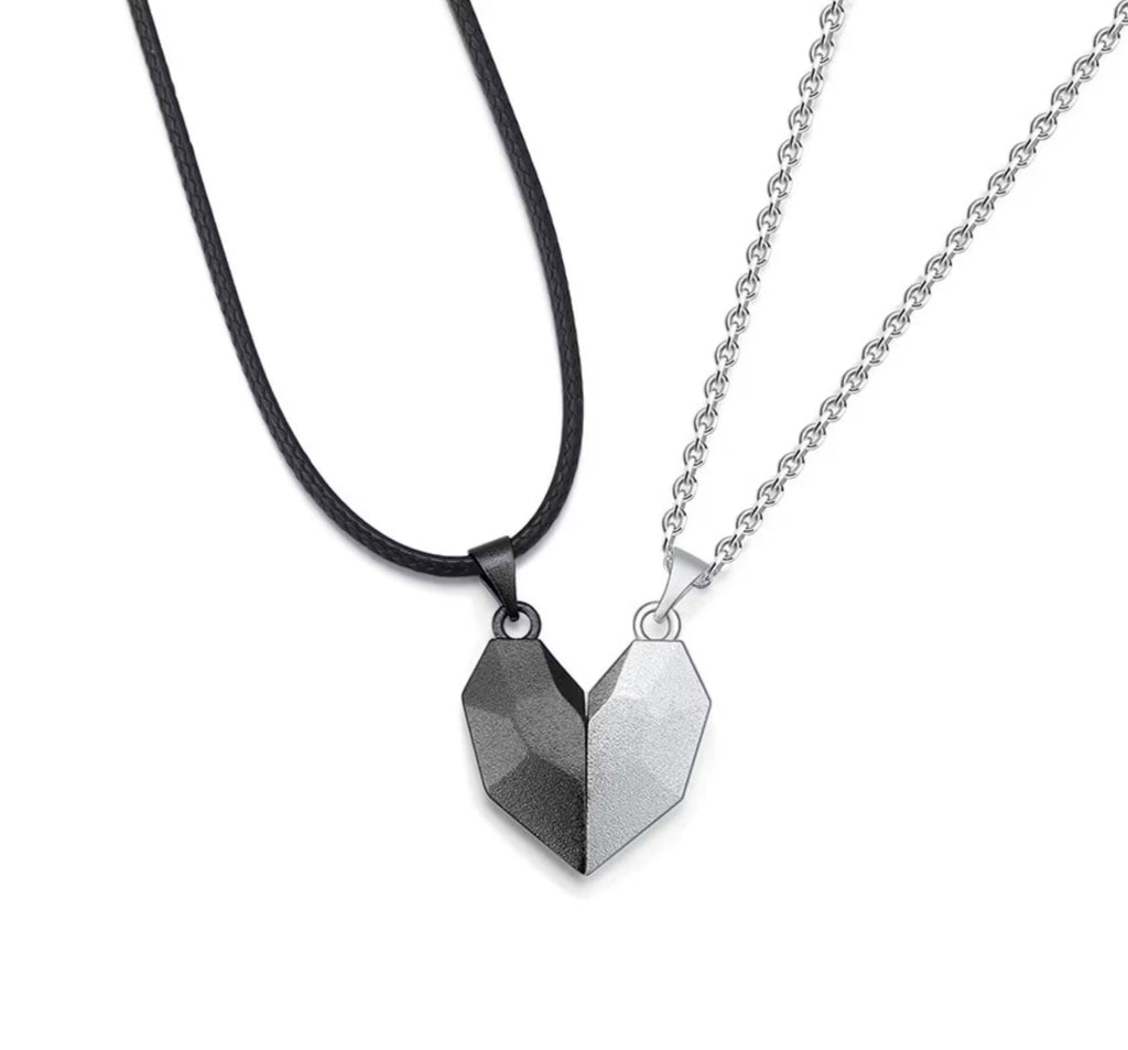 Magnetic Heart Couple Necklaces