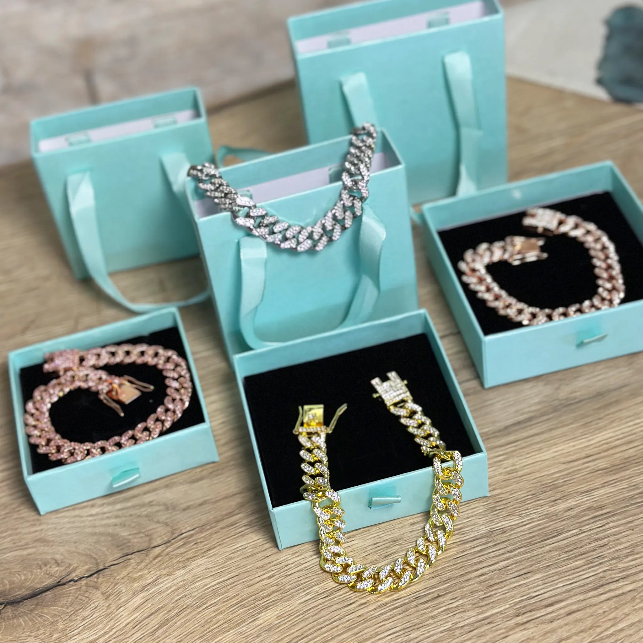 Luxury Cat / Cuban Chain